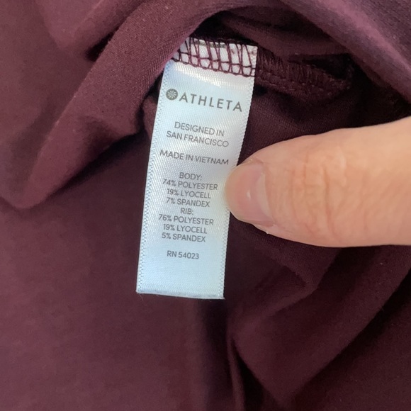 Athleta tank in beautiful burgundy 💕 - Picture 5 of 5
